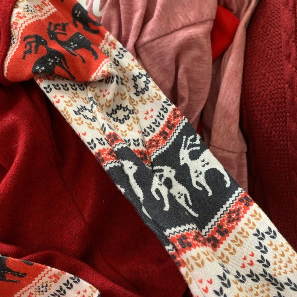 Sweater - Picture 6 of 6